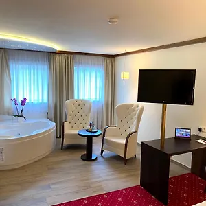 zur-weinsteige.stuttgart-hotel.com/